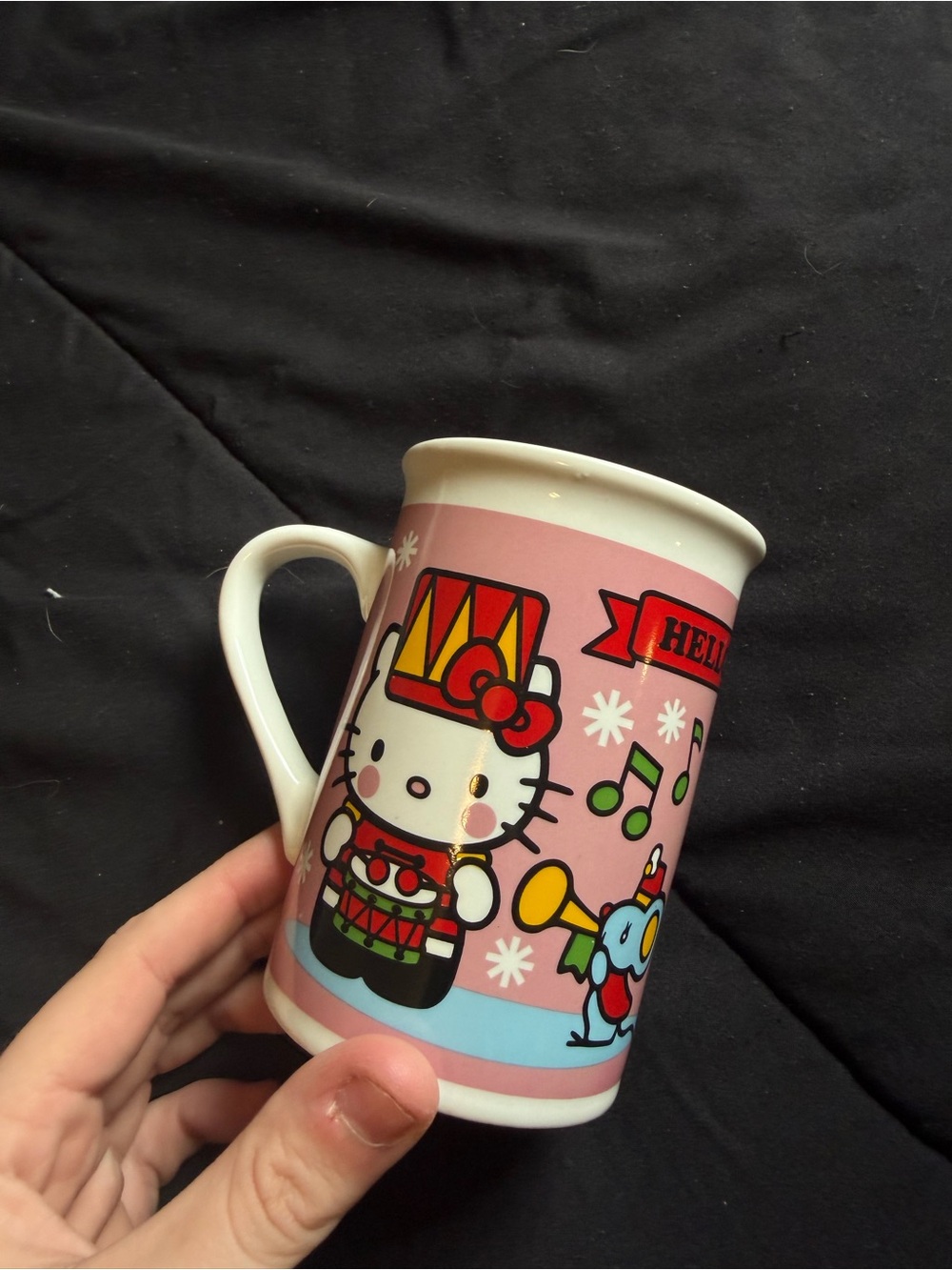 Mug with Hello Kitty design